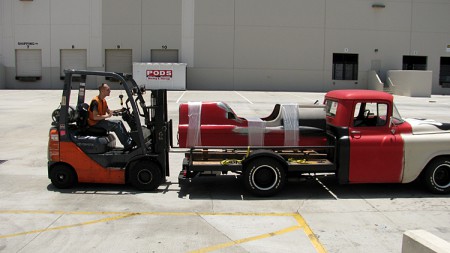 Fredo shipped the bed from SanDiego.  This is being unloaded at the SanDiego Forward Air terminal and about to be flown to Austin Bergstrom airport.